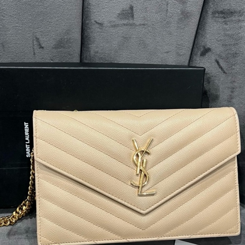 YSL Cassandre envelope flap wallet on chain